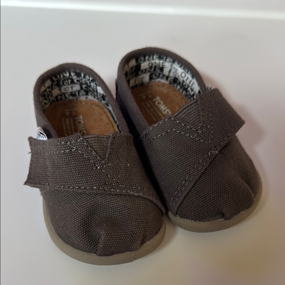 TOMS Kids Gray Canvas Shoes